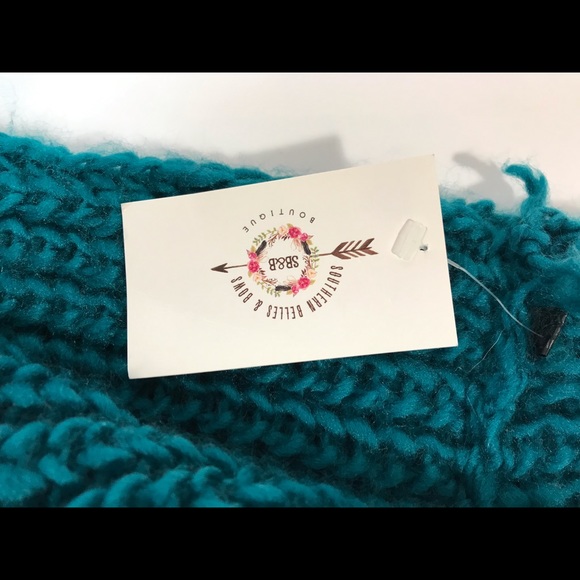 Knit Infinity Scarf - Picture 4 of 4